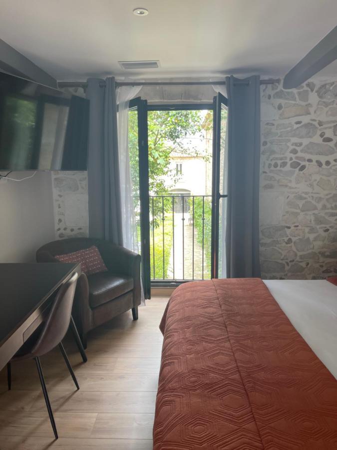 Hotel Mas De Galoffre Nimes Bagian luar foto