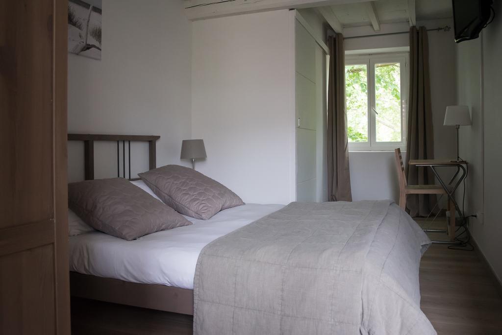 Hotel Mas De Galoffre Nimes Bagian luar foto