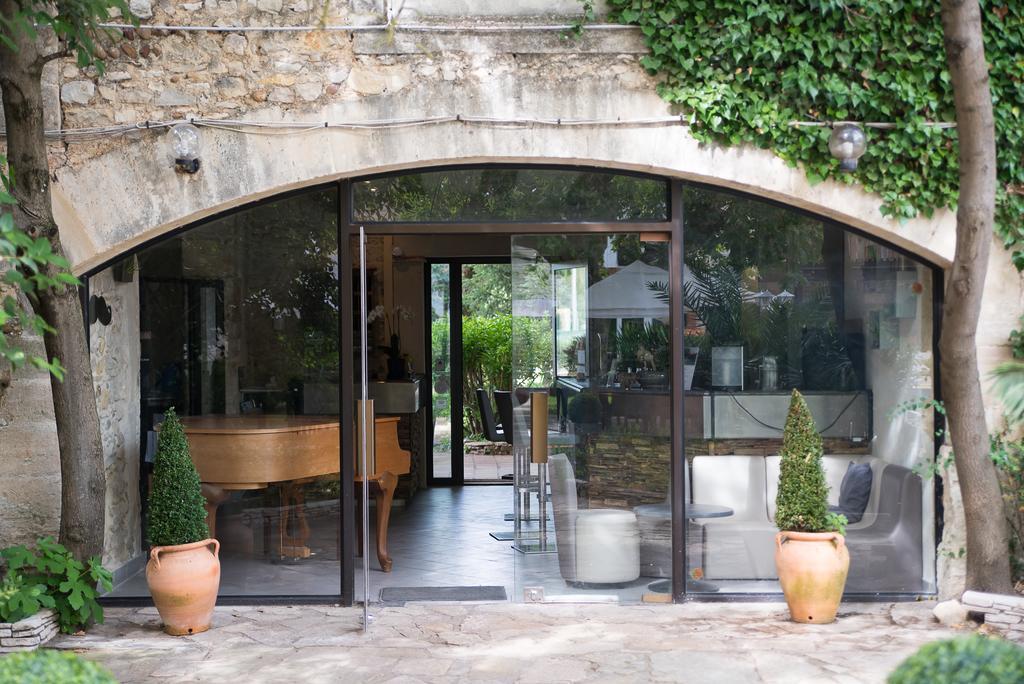 Hotel Mas De Galoffre Nimes Bagian luar foto